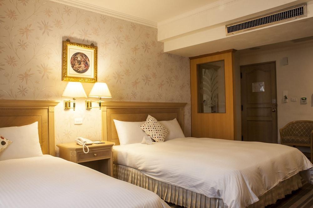 Cambridge Tainan Hotel Buitenkant foto